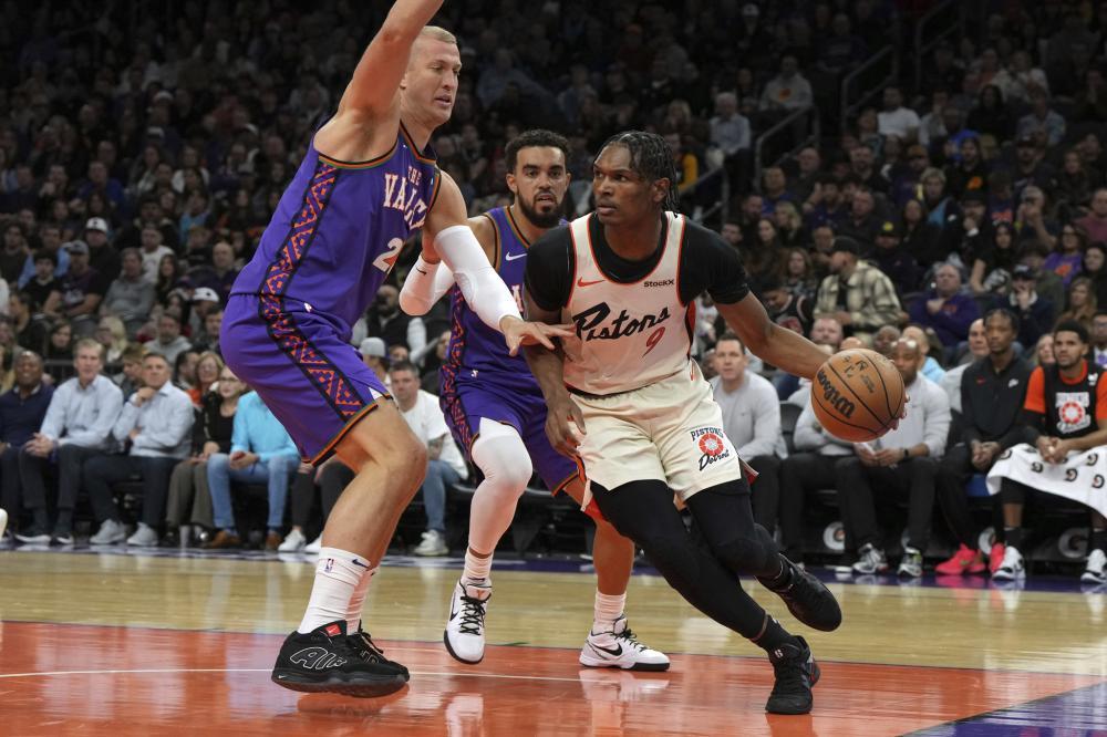 盼无大碍!阿尔瓦拉多尾骨着地伤退 球员本人发文报平安