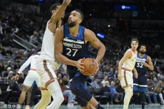 盼无大碍!阿尔瓦拉多尾骨着地伤退 球员本人发文报平安